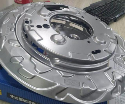 【兆恒機械】沖壓模具拉伸、成型、沖孔材料使用禁忌及折彎工藝細節處理
